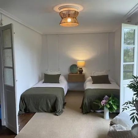Casona A 1km De La Playa De Gerra Holiday home *
