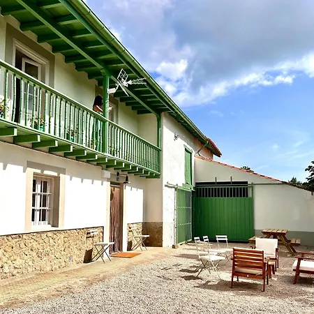 Casona A 1km De La Playa De Gerra Feriehus